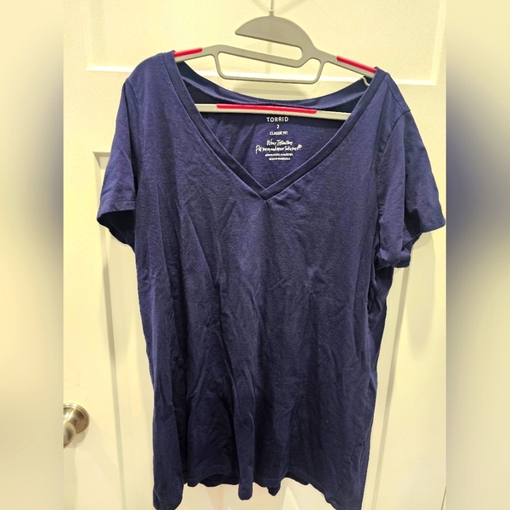 Torrid Classic Fit V-Neck Tee Navy Blue Size 2X (2) Plus Size